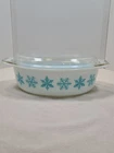 Vintage Pyrex Snowflake Casserole Dish 2.5 Qt #045 W/Lid