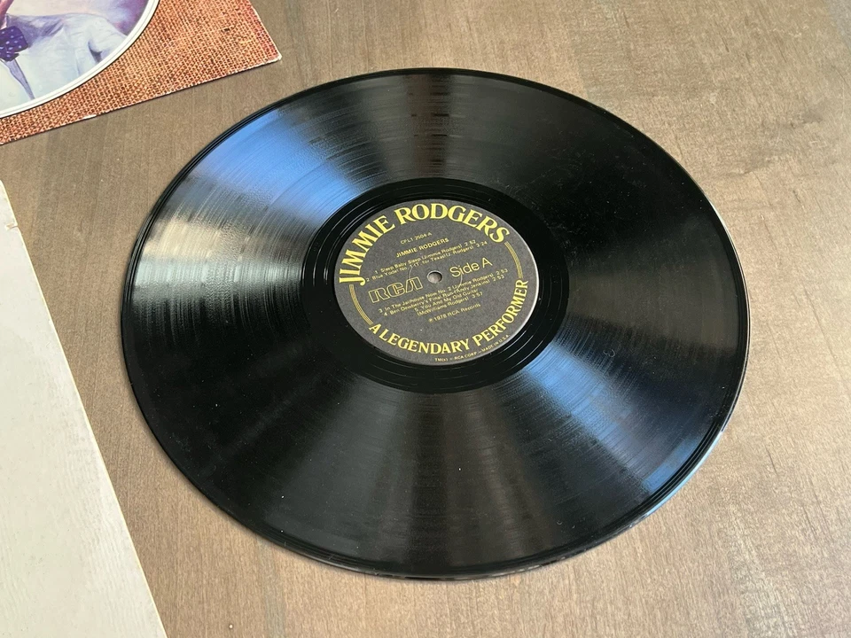 Jimmie Rodgers A Legendary Performer LP 1976 RCA CPL1-2504(e) EX/VG Country Folk - Image 2 of 4