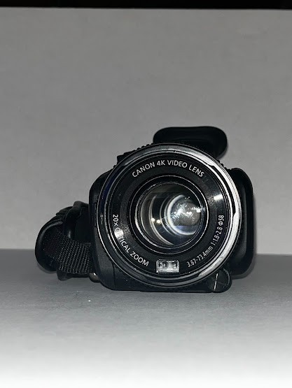 Canon Ultra HD 4K VIXIA HF G50 with 20x Optical Zoom, touch screen & Dual Slots