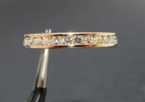 14K YG LADIES DIAMOND ANNIVERSARY BAND RING  0.15 tcw  SZ4.25 1.80 gram(AI-2529)