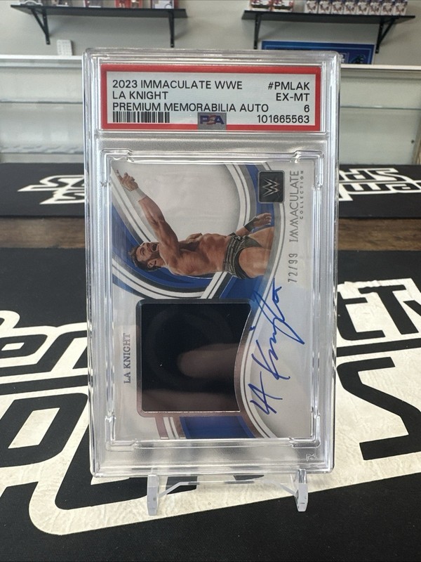 2023 PANINI IMMACULATE WWE PREMIUM MEM AUTO LA KNIGHT /99 PSA 6