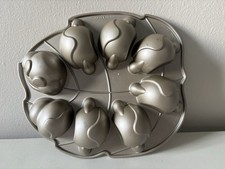 Nordic Ware Caterpillar Cakelet Pan and Class...