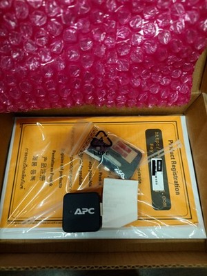 APC NetBotz Wireless Temperature Sensor Model NBWS100T Includes Mounting Bracket