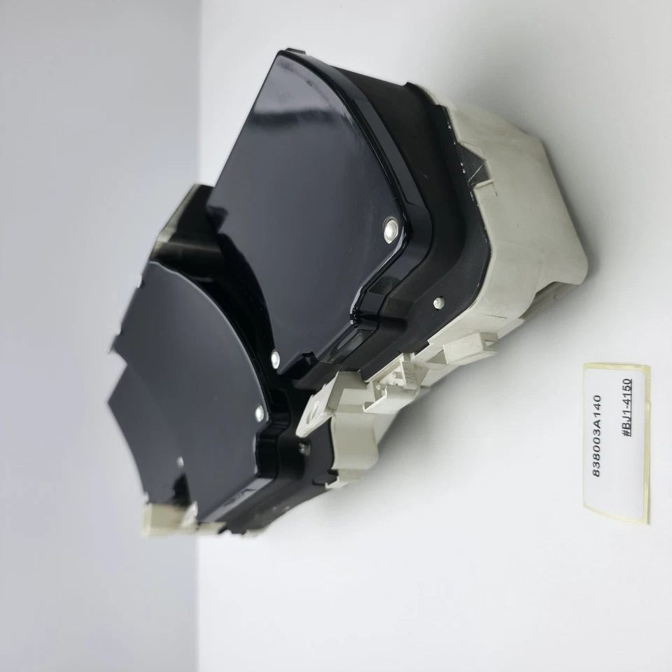 1998-2005 Lexus GS300 Instrument Cluster Speedometer Gauge 838003A140 - Image 4 of 4