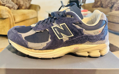 Pre owned Balance 2002R M2002RDK Protection Pack Navy Gray Beige Suede Sneakers
