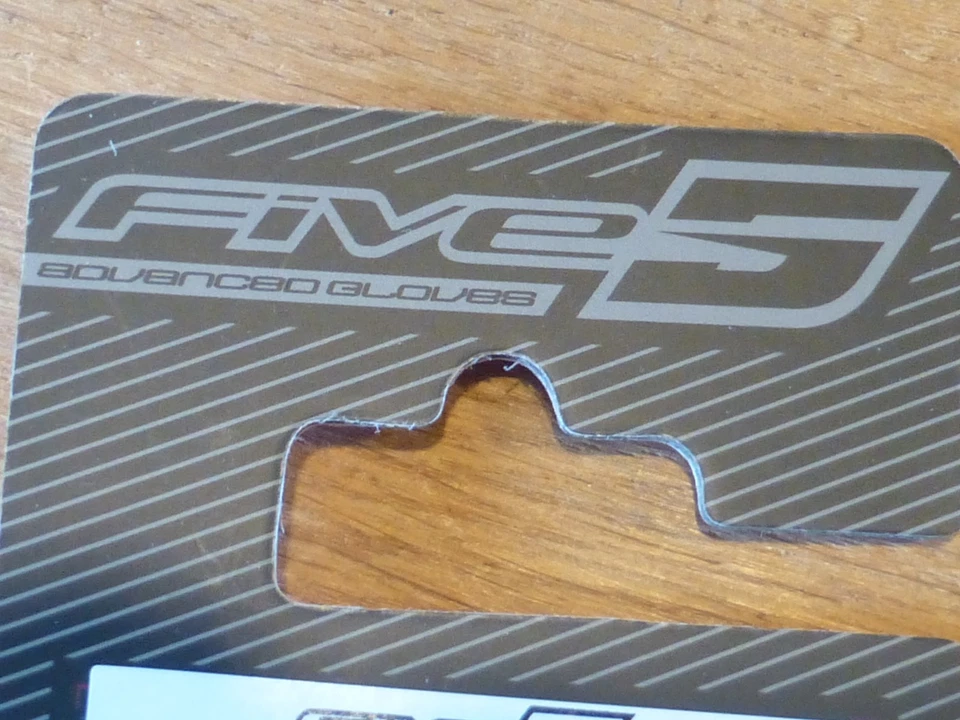 PAIRE DE GANTS - FIVE5 - KM / 4 - NOIR - ENFANT - NEUFS ! - Photo 4/4