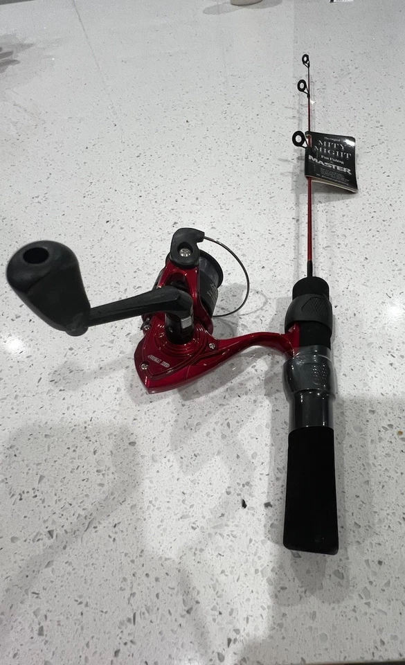 Master  The Original Mity Might  Spinning Rod & Reel NEW With Tags - Image 2 of 4