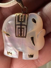14K Yellow Gold Asian Lucky Elephant Abalone Mother Of Pearl Pendant Charm 4.6G