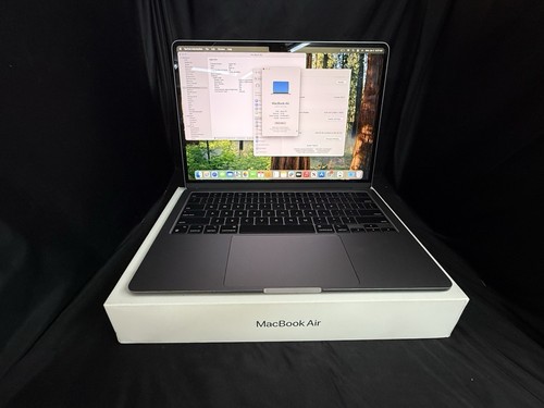 MacBook Air 13-inch 2024 M3 / 16GB RAM / 512GB SSD / 10-Core GPU / Space Gray