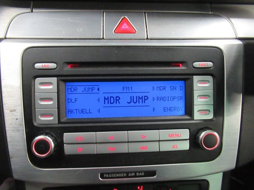 VW Passat 3C B6 05-09 Autoradio Radio RCD300 1K0035186R Freischaltung erford.