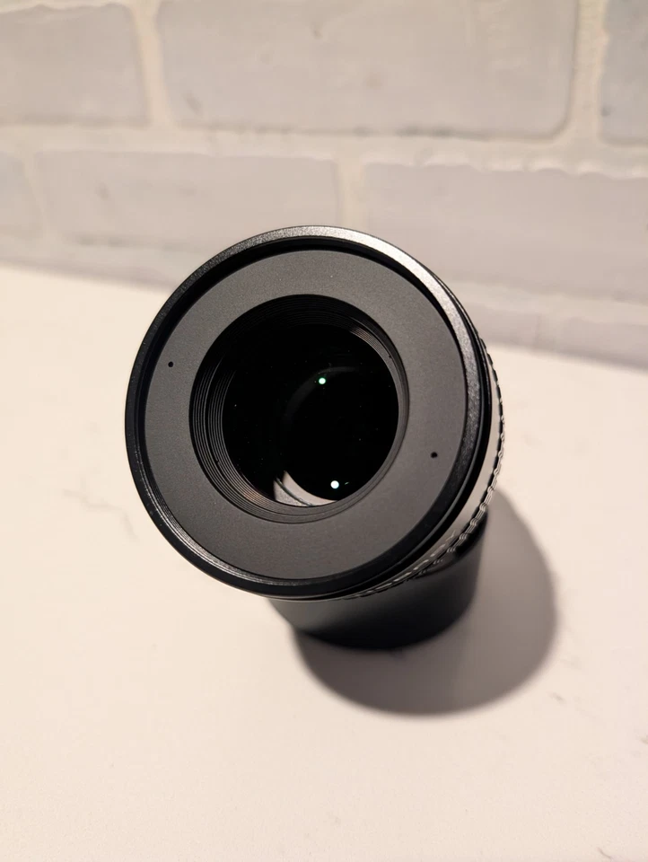 Lensbaby Velvet 56mm f/1.6 Lens for Leica L (Black) - Image 2 of 3