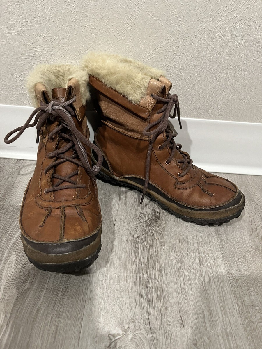 Merrell Women's Tremblant Pull On Polar Waterproof Leather Boots