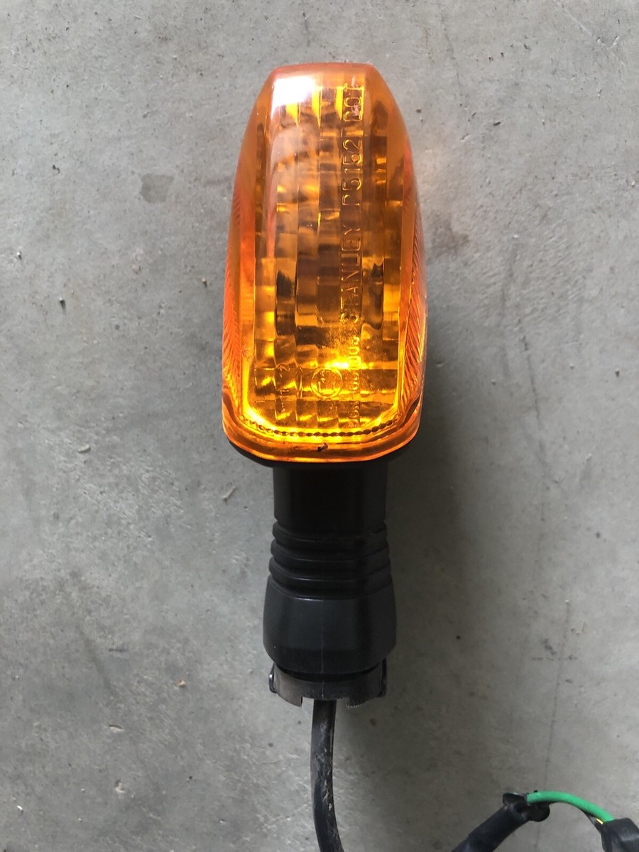 Kawasaki Z750 Indicator Turn Signal Front Left Versys 2005-2009