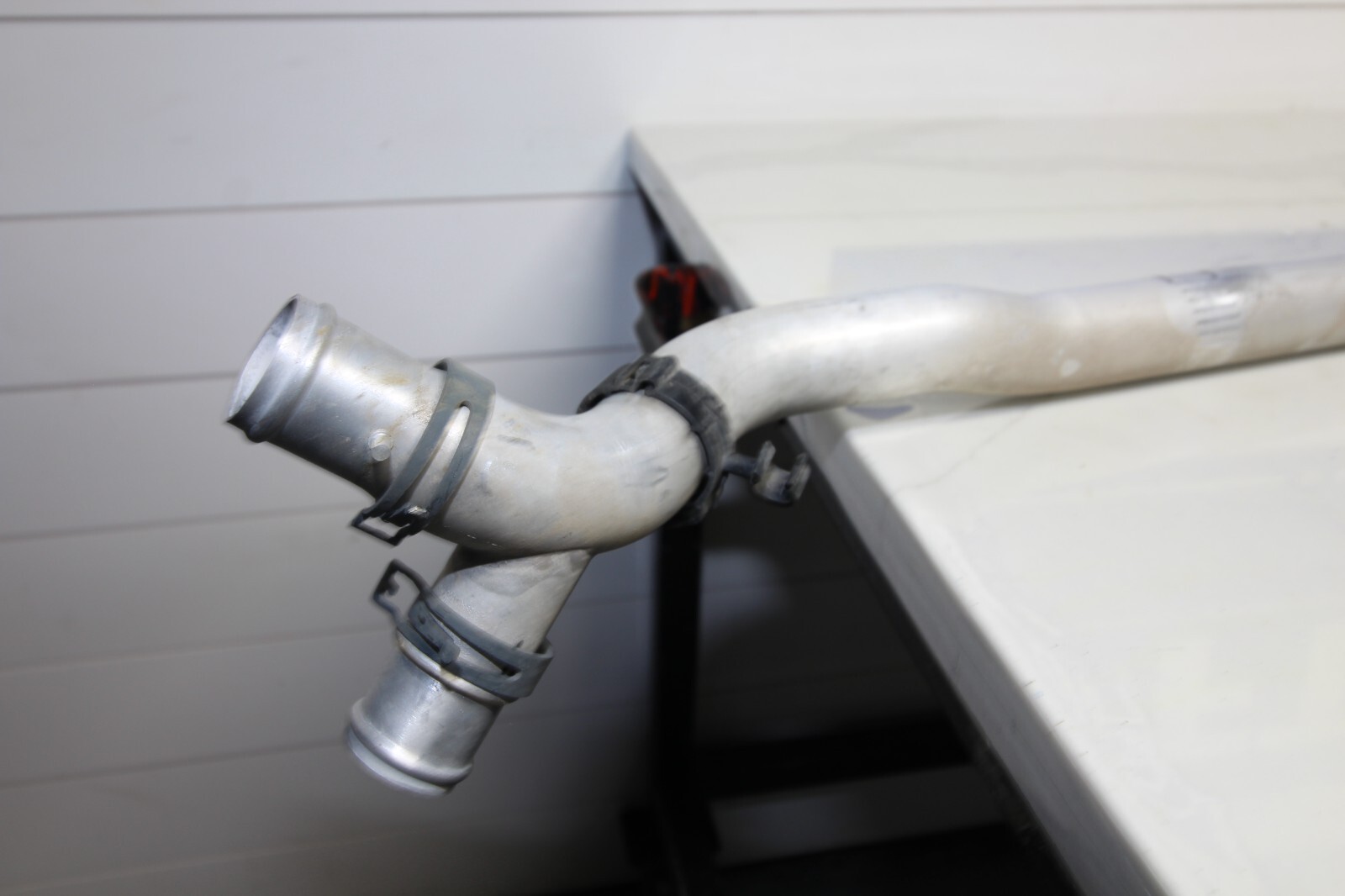 17-21 AUDI R8 V10 PLUS RWS OEM ENGINE COOLING COOLANT PIPE 4S0121485D GENUINE
