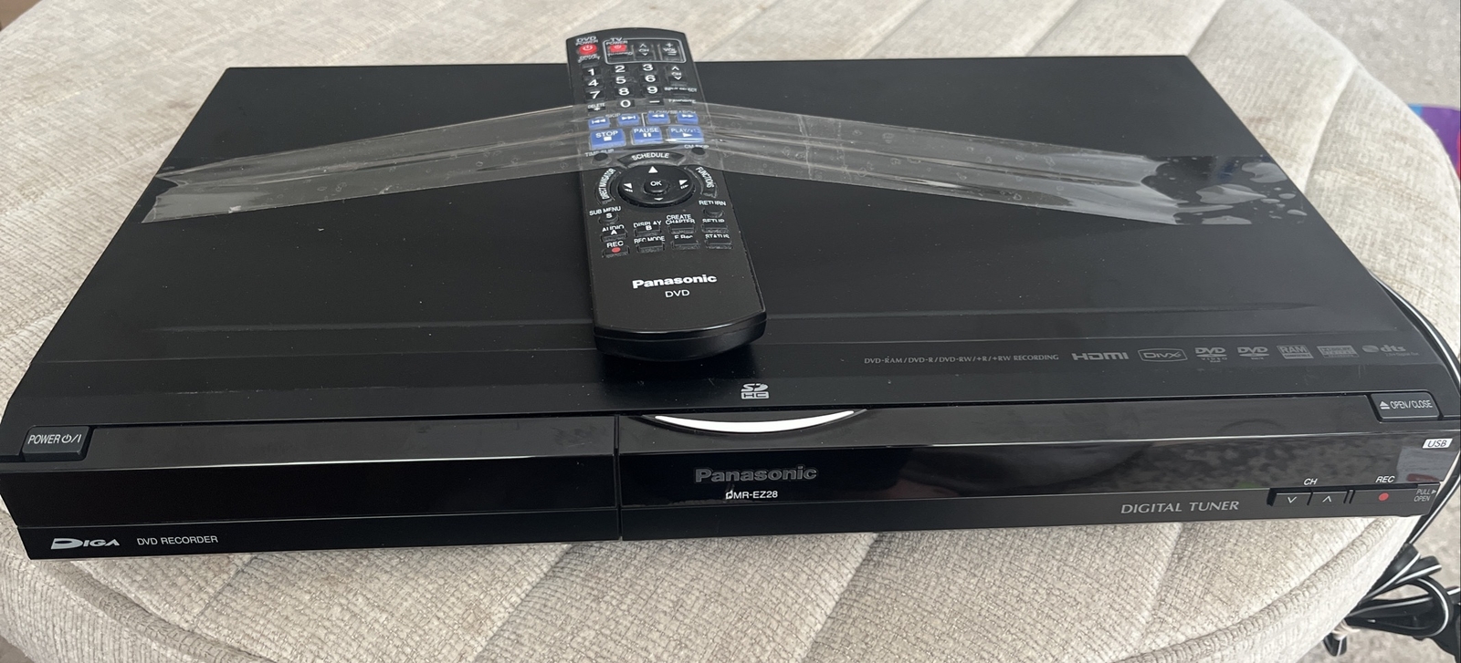 Panasonic DMREZ28 DVD Recorder Player HDMI 1080P Digital Tuner W