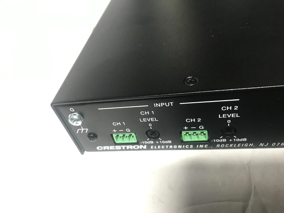 Crestron AMP-2210T 2-Kanal 2x 210W kommerzielle Endstufe Rackmount (NOS) - Bild 3 von 4