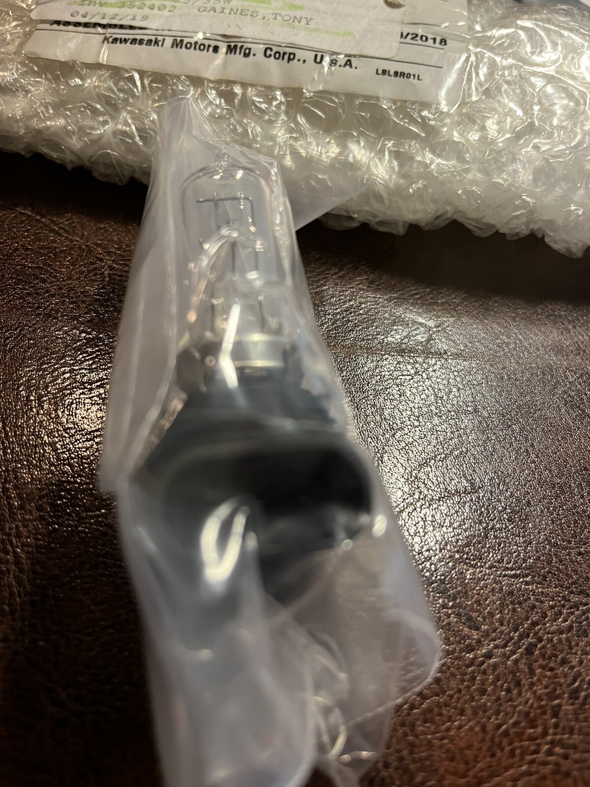 Kawasaki 920690019 Headlight Bulb 3 prongs Teryx Mule Brute Force 750