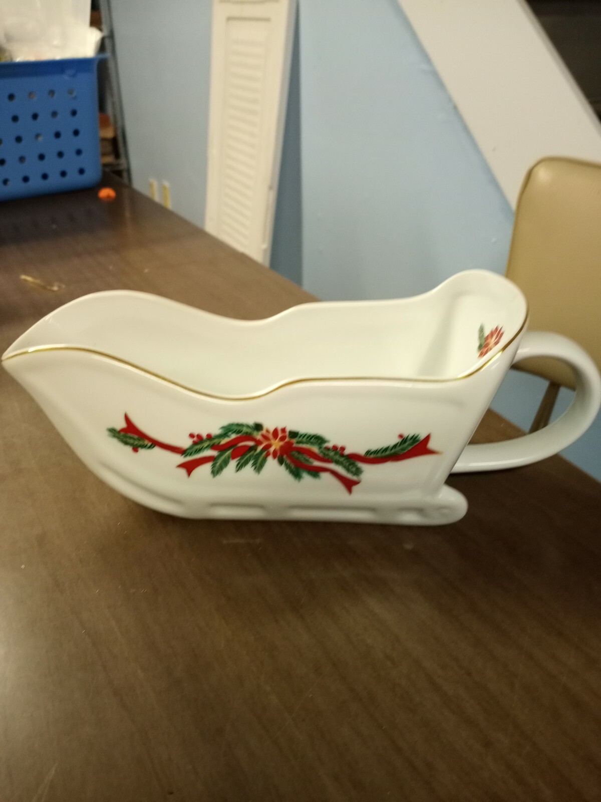 Holiday Sleigh Gravy Boat 16 Oz. Porcelain “Poinsettia and Ribbons
