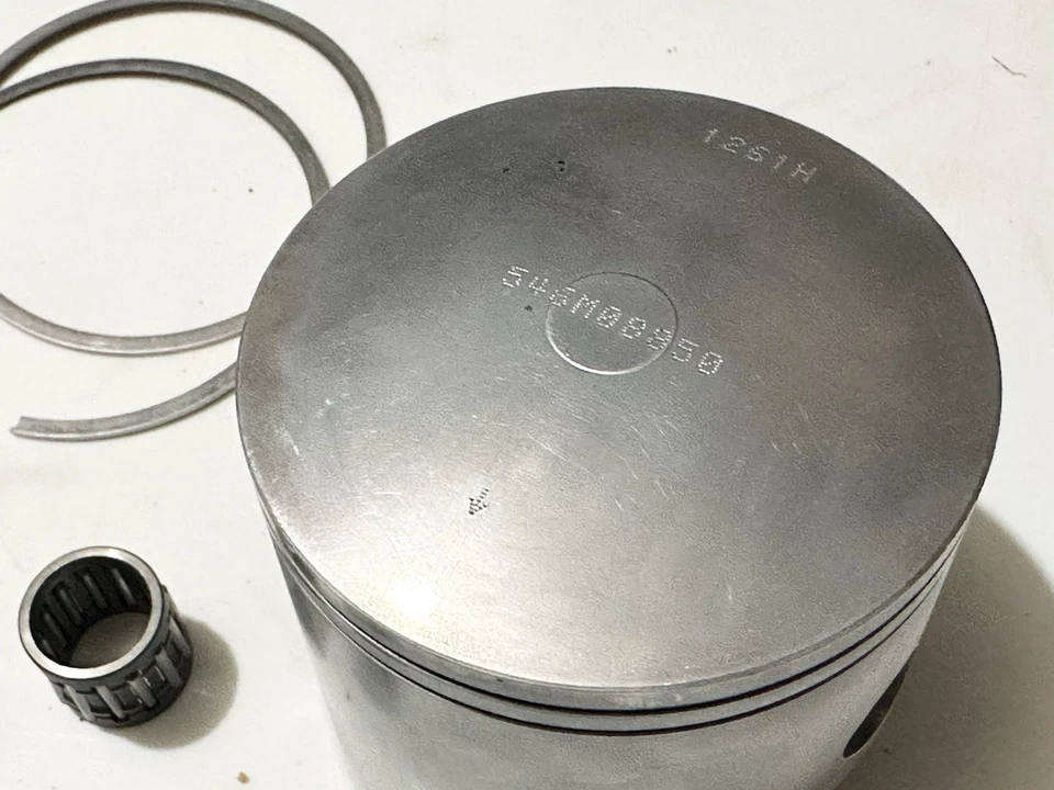 YZ490 Wiseco - 546M08850 - Pistón 1,50 mm de gran tamaño a 89,93 mm Foto 2 de 4