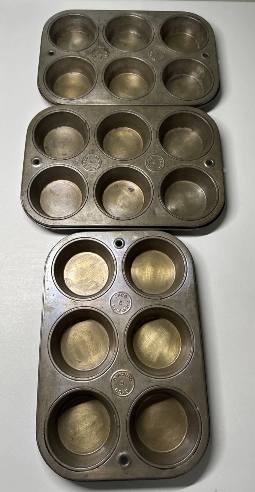 Lot Of 3 Vintage Ekco Chicago Shallow Muffin Tins. Nice!
Opens in a new window or tab