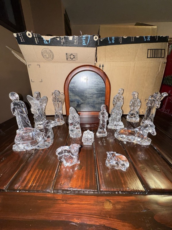 Waterford Crystal Nativity Set 14 Figures 
