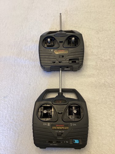 ACOMS COPPIA TRASMETTITORI 27MHz NO RICEVITORI USATI - Foto 3 di 8