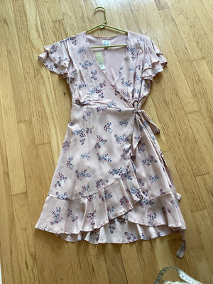 NWT Francesca s blue rain dress M tie waist v neck New dusty pink wrap dress