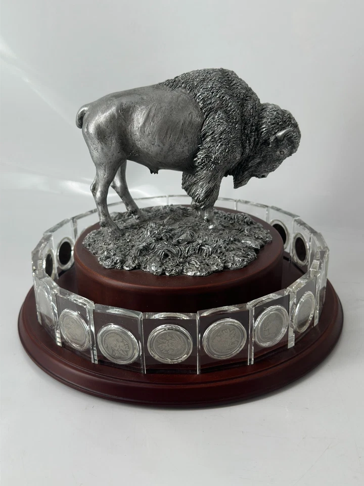 DANBURY MINT U.S. BUFFALO NICKELS IN CRYSTAL SLABS, 1918-1938, ROTARY DISPLAY - Image 2 of 4