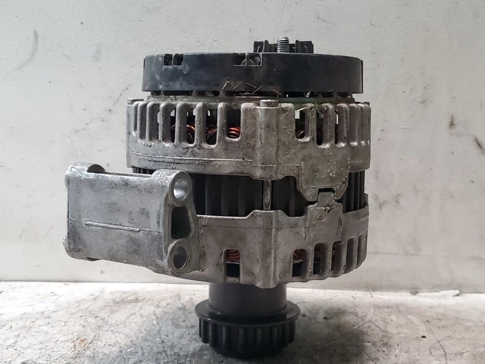 Volvo XC90 2005 alternador sedán 160 amperios OEM 6C9N-10300-MA Foto 2 de 4