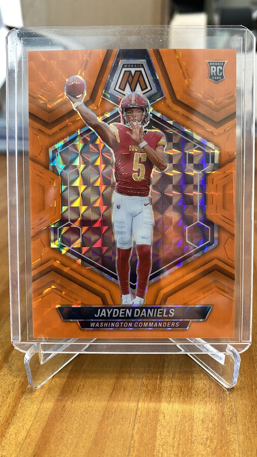 2024 Panini Mosaic Jayden Daniels RC Orange Fluorescent /25 Prizm #302 (3/25)