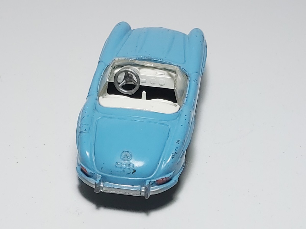 Corgi Toys メルセデス・ベンツ300SLオープンロードスター Mercedes-Benz 300 SL Open Roadster (303S) – Corgi Model Club USA