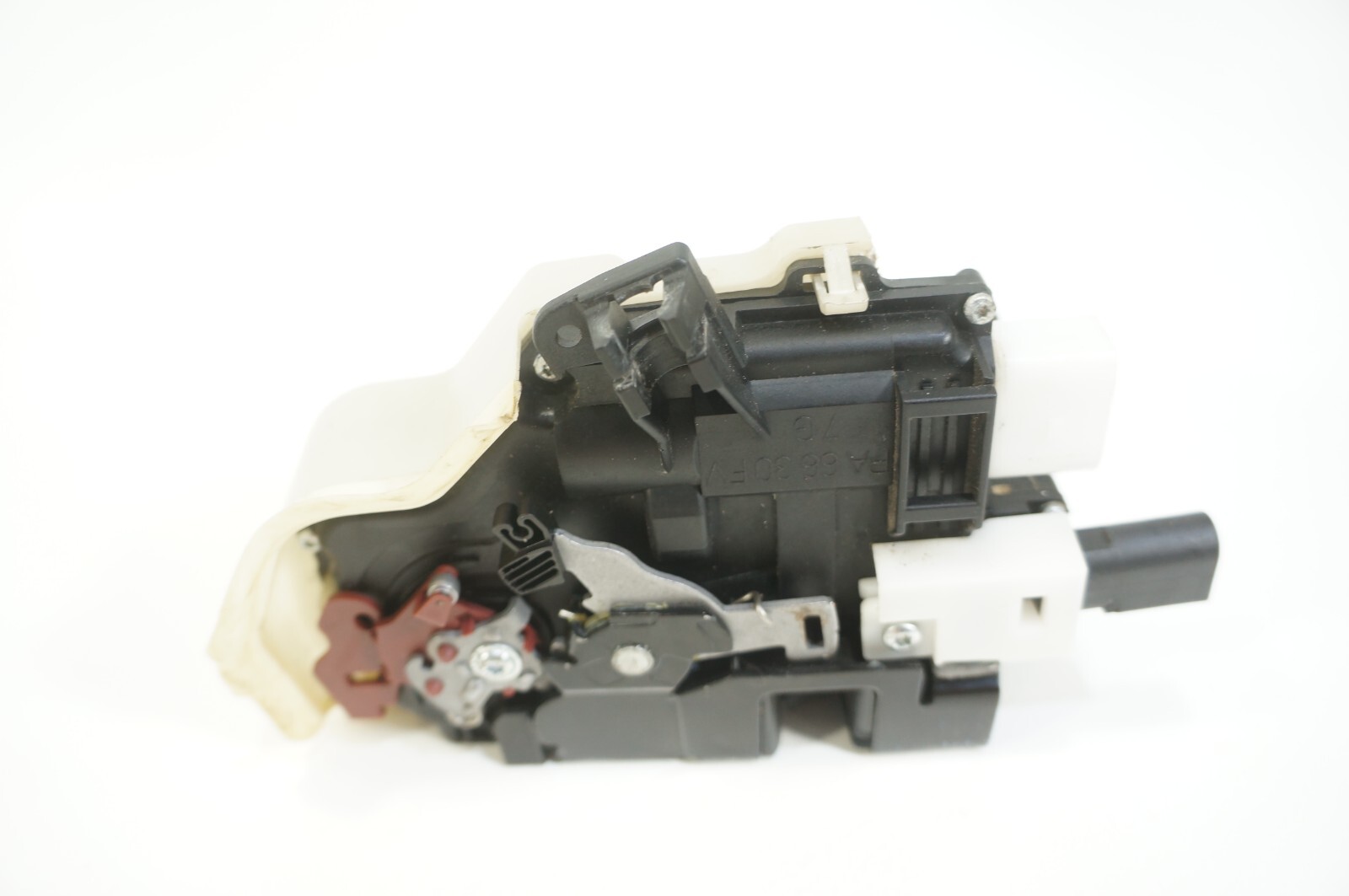 06-2012 Bentley Continental Flying Spur Front Left Door Lock Latch Keyless Go