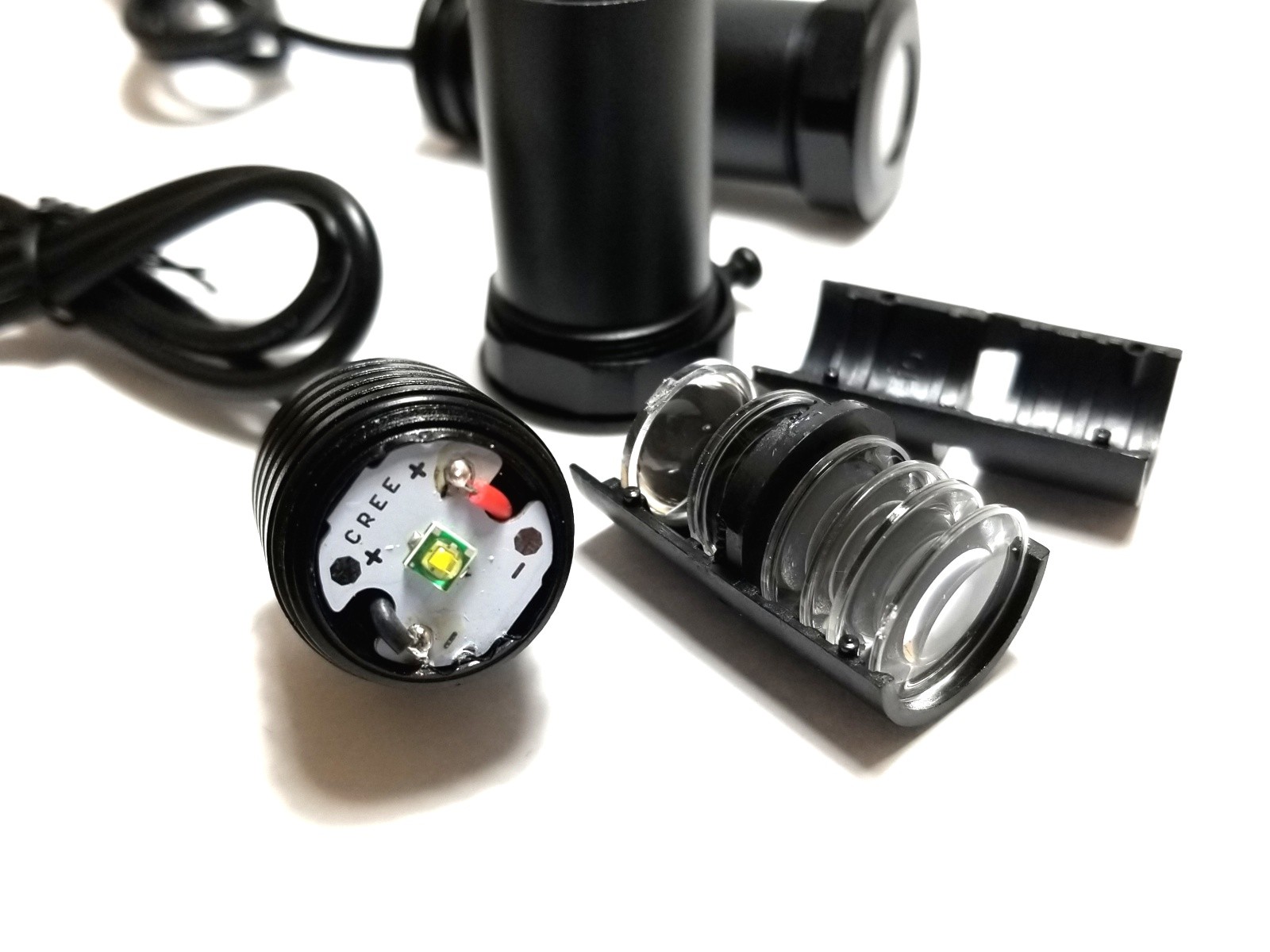 2Pc LED Courtesy Logo Door Lights Ghost Shadow Projectors Corvette C5