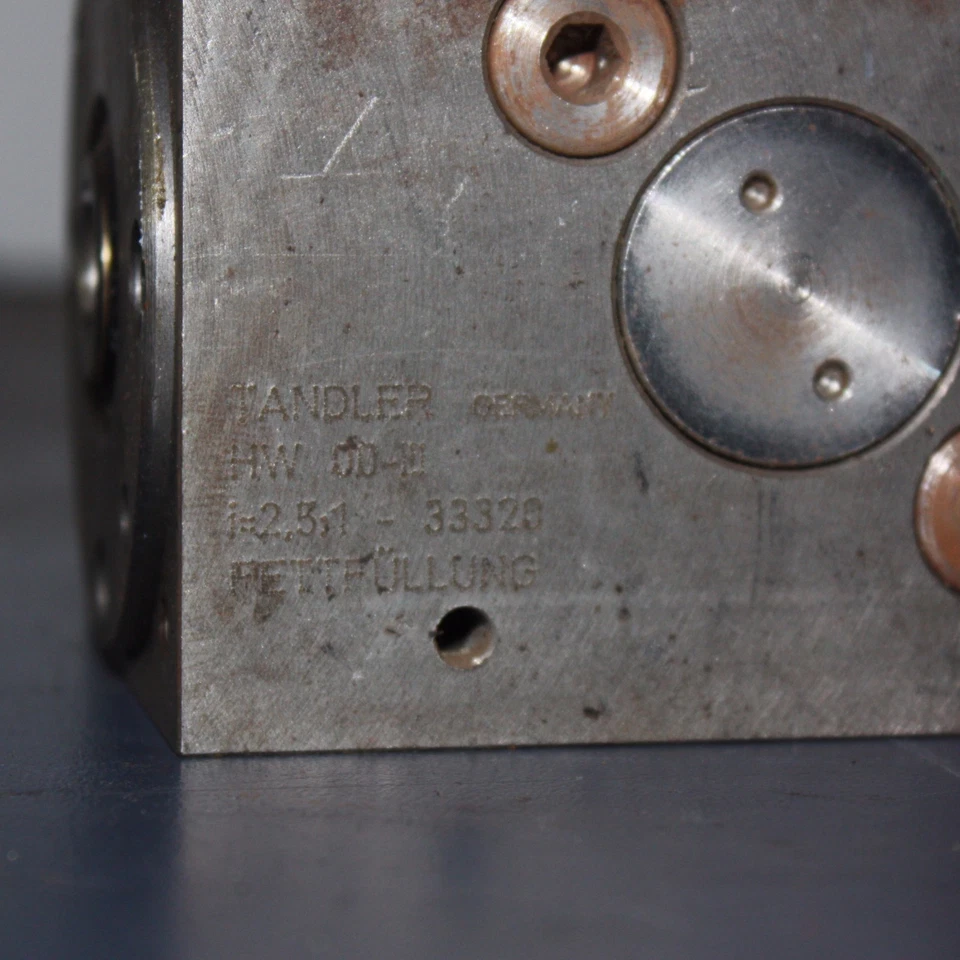 TANDLER HW00-111 1+2,5, 33320 RELACIÓN 2.5:1 TRANSMISIÓN DE ENGRANAJES CAJA DE CAMBIOS ACCIONAMIENTO HELICOIDAL Foto 4 de 4