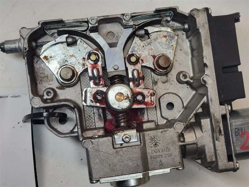 BMW 745I E65 2003 montaje de freno eléctrico 12072002 Foto 2 de 4