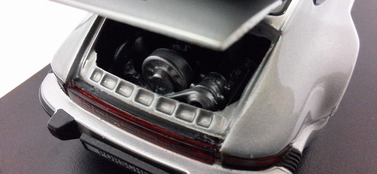 Porsche 911 (901) Carrera 2.7 1975 Silver 1:43 Kyosho 05522S