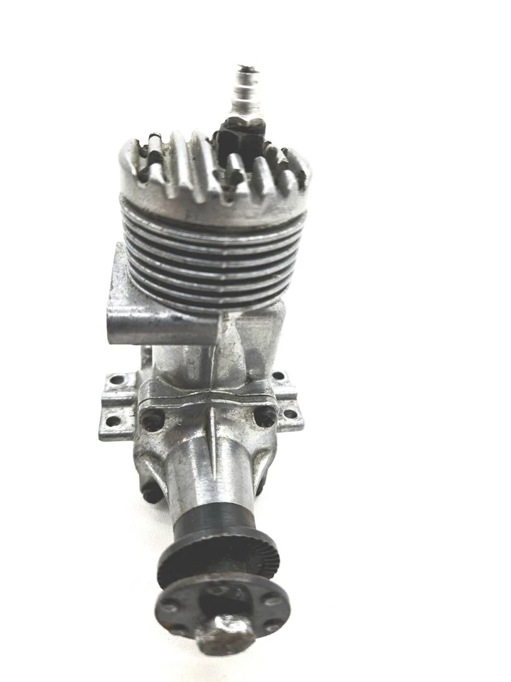 Vintage 1949 McCoy Sportsman 29 Model Engine  - Image 3 of 4