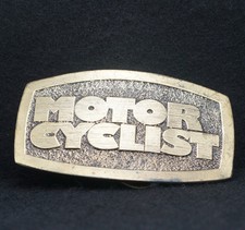 WD01129 GREAT VINTAGE 1981  MOTORCYCLIST  ARTWORK FASHION BRASS BELT BUCKLE