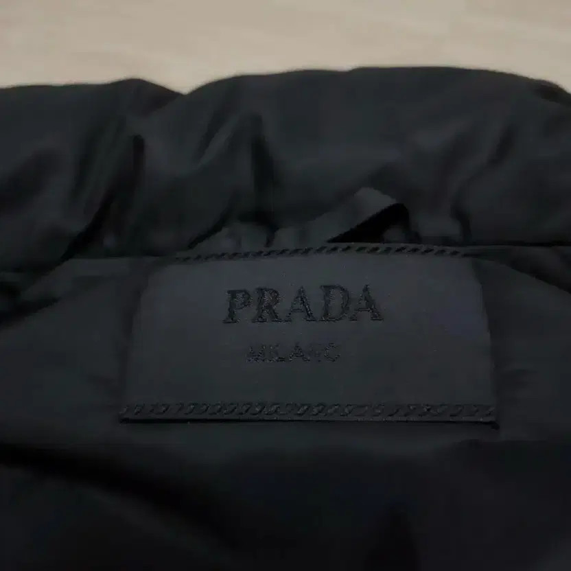 Prada Black Puffer Jacket with Triangular Logo - … - image 5