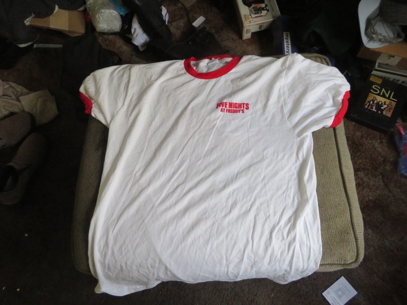 Five Nights At Freddys promo shirt Freddy Fazbear's Pizza Palace