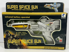 NEW Super Space Gun Infrared Toy Laser Light Sound Battery Operated No.889B NIB