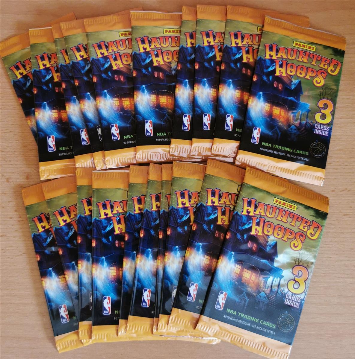 Panini Haunted Hoops Halloween Treat Basketball NBA 2023-24 20 Packs
