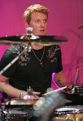 Josh Homme of Queens of the Stone Age performs during the 2007 MTV- Old Photo
