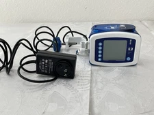 Kangaroo Joey Feed Pump w/ Pole Clamp & Power Adapter