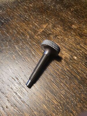 Pfaff 145,545, 335 #91-000 636-15 adjusting screw replcmnt part