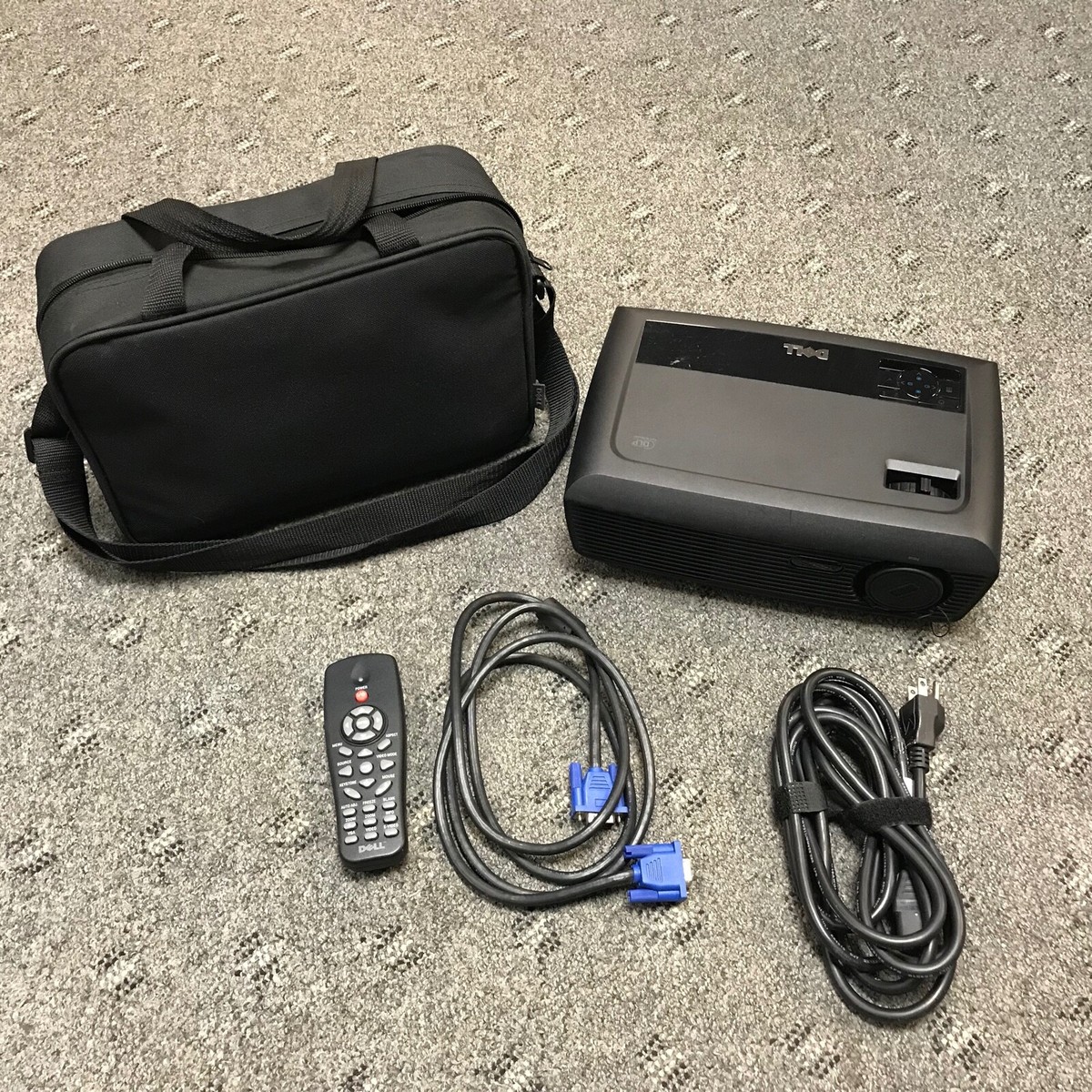 【中古】「非常に良い」Proj Lamp for Dell Dell 1210S DLP Projector 2500 ANSI HD w/Accessories Great