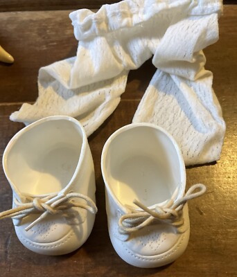 Vintage, 80er Jahre Cabbage Patch Kinder weiße Schuhe mit Schnürsenkeln, plus Strumpfhose