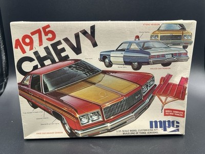 MPC 1975 Chevy Caprice 1/25 Model Kit with Trailer 1-7504 FACTORY SEALED