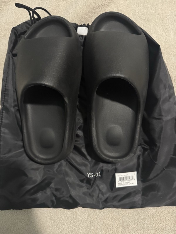 yeezy slides size 6 mens