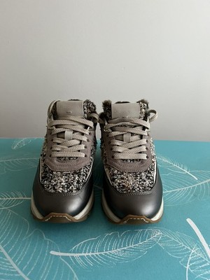 Santoni Damen-Wintersneaker mit Fellbesatz. Größe 36,5.  